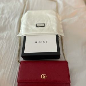 Gucci, GG marmont leather chain wallet